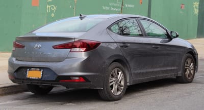 2019 Hyundai Elantra GLS, fotografía 3