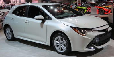 2018 Toyota Corolla LE, fotografía 2